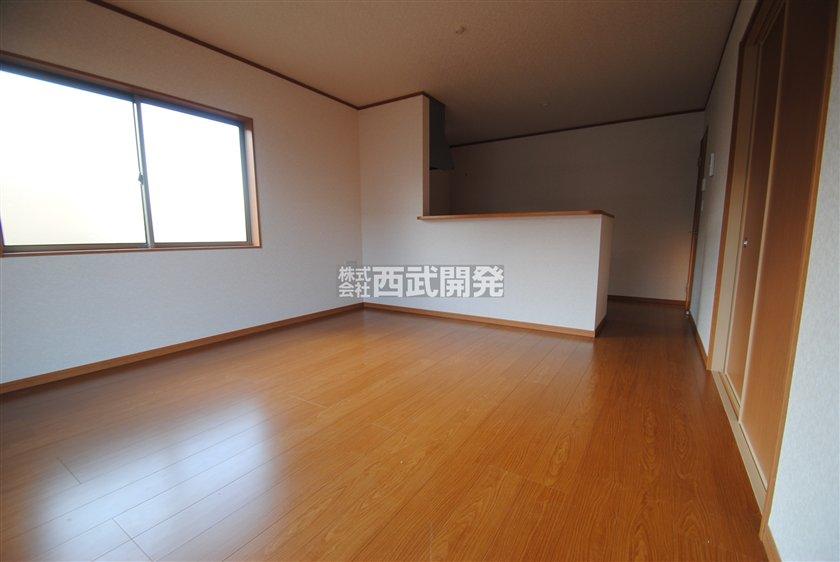 Same specifications photos (living). Reference photograph living