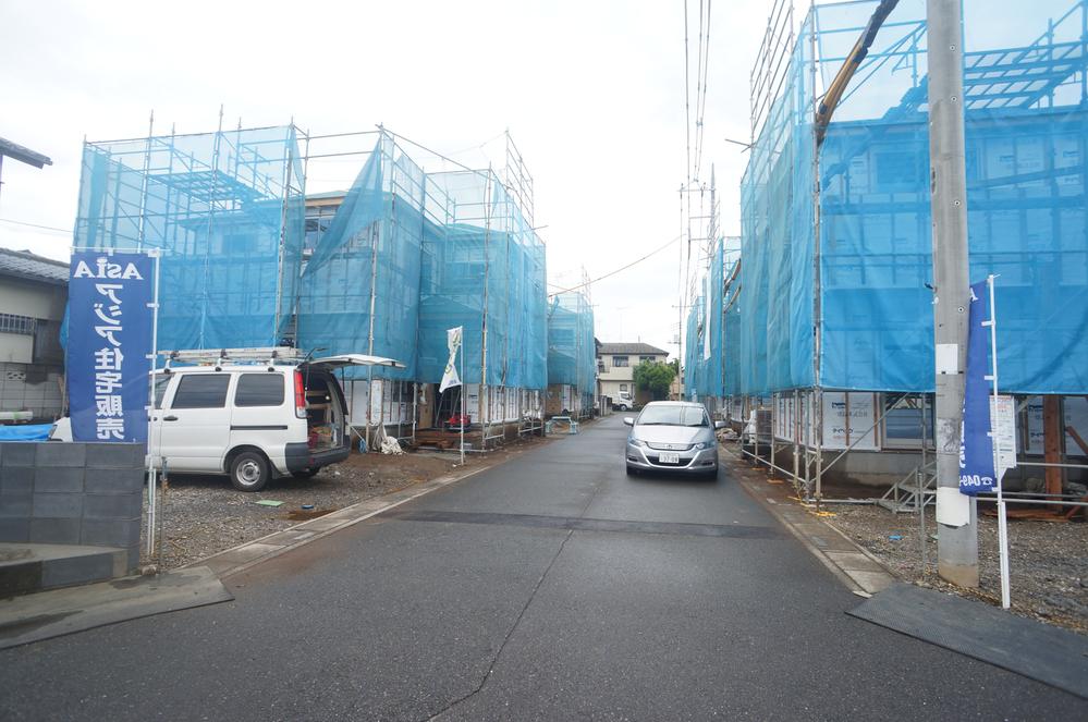 Local photos, including front road. Indoor (10 May 2013) Shooting