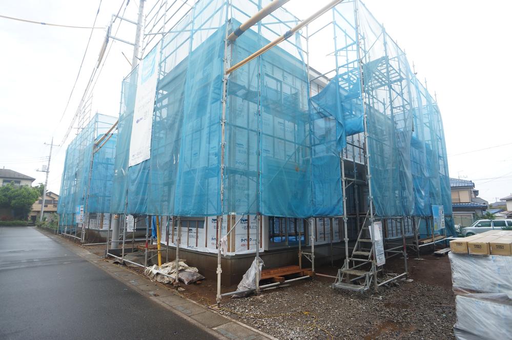 Local appearance photo. Indoor (10 May 2013) Shooting