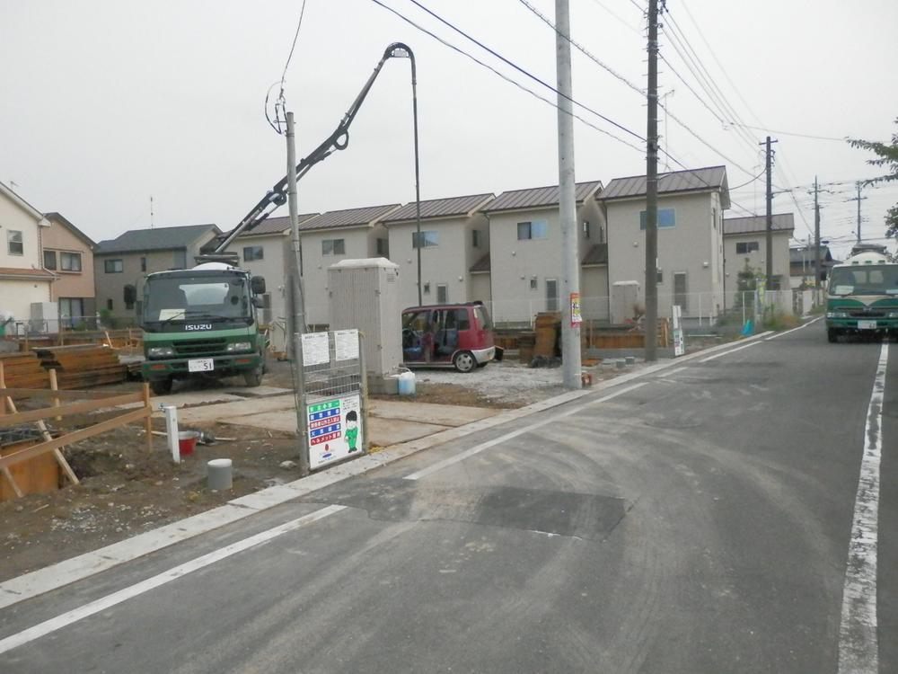 Local photos, including front road. Local (July 2013) Shooting