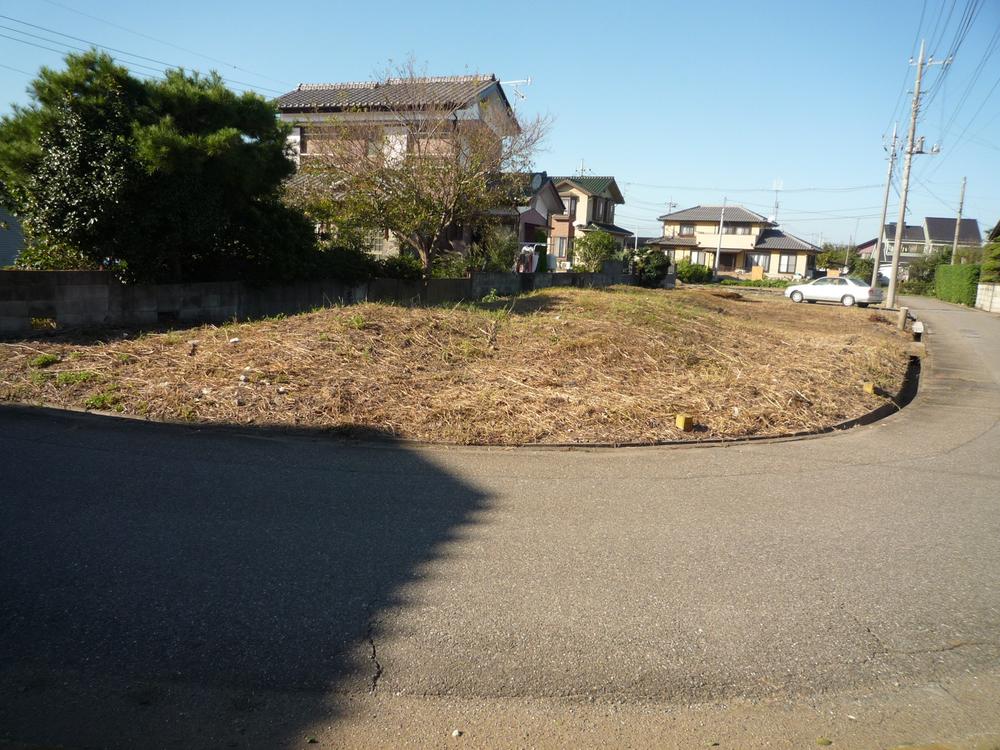 Local photos, including front road