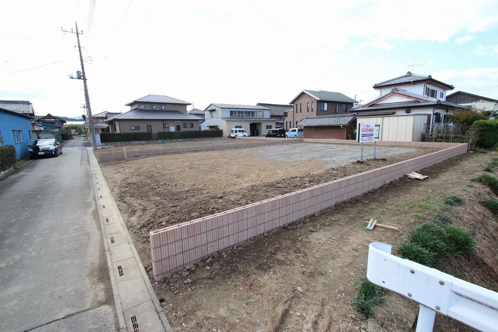 Local photos, including front road