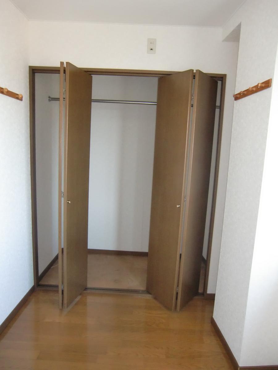 Receipt. Storage space