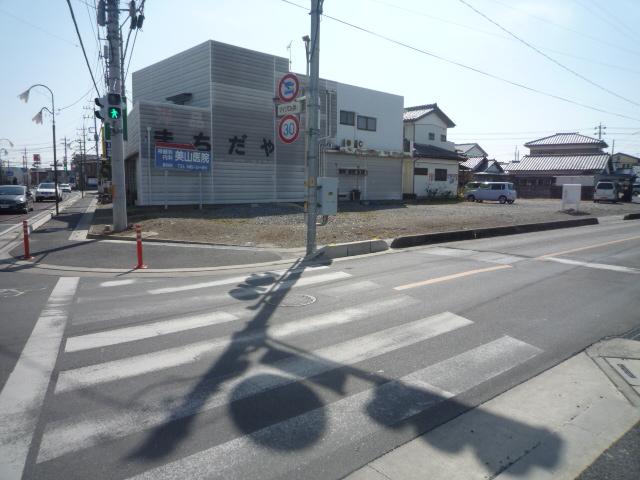 Local photos, including front road