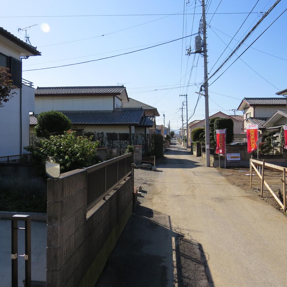 Local photos, including front road. East contact road 4m road, Unpleasant because very passing me 4m ~ Although I think I, I think I'm a peace of mind for children because not afford to be small as the car speed