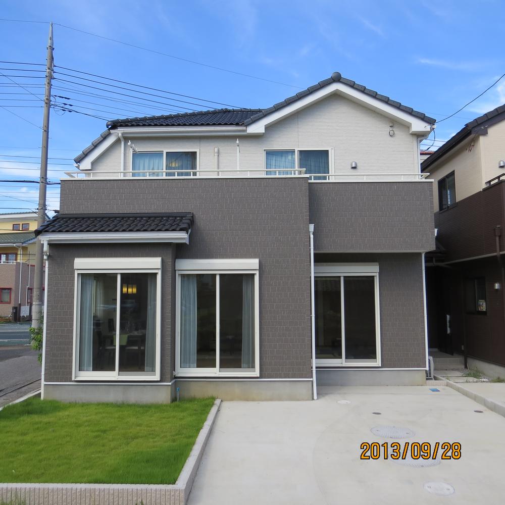 Same specifications photos (appearance). Same specifications appearance