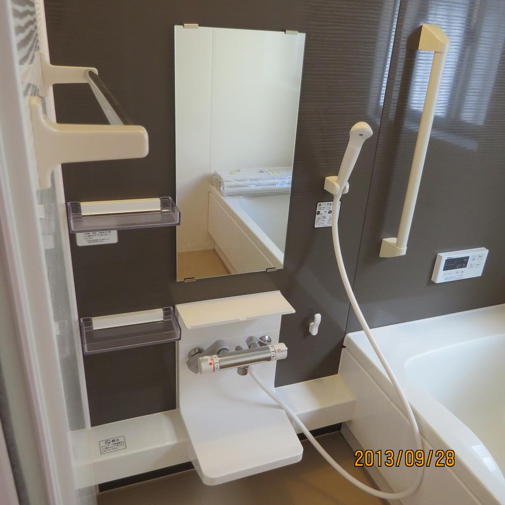 Same specifications photo (bathroom). Same specifications Unit bus equipment