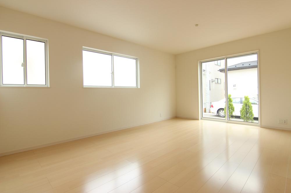 Living. Local (September 2, 0103 years) shooting. 