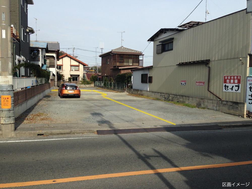 Local photos, including front road. Compartment from south image site (December 2013) Shooting