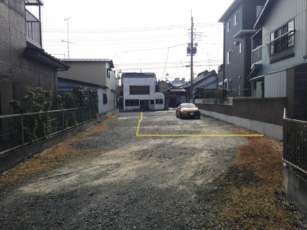 Local appearance photo. Compartment from local north image (December 2013) Shooting