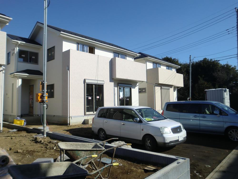 Local appearance photo. Local (12 May 2013) Shooting