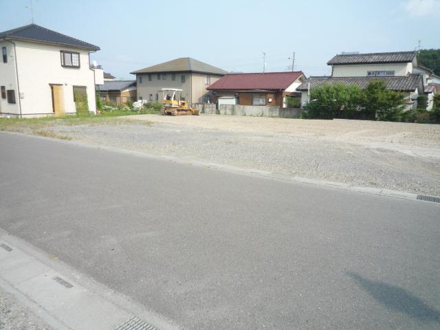 Local photos, including front road