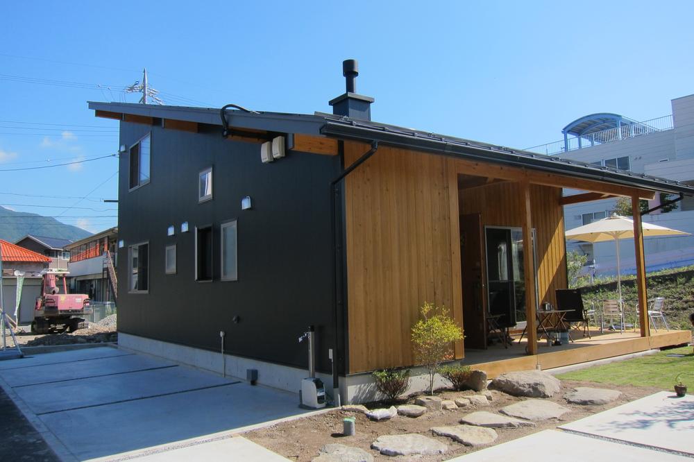 Building plan example (exterior photos). Building plan example Building price 13,360,000 yen, Also free to choose such as the color of the building area 79.49 sq m appearance.