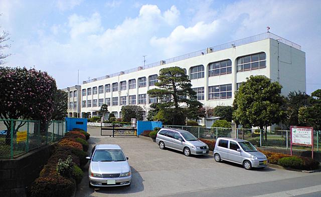 Primary school. Sayama until elementary school 530m