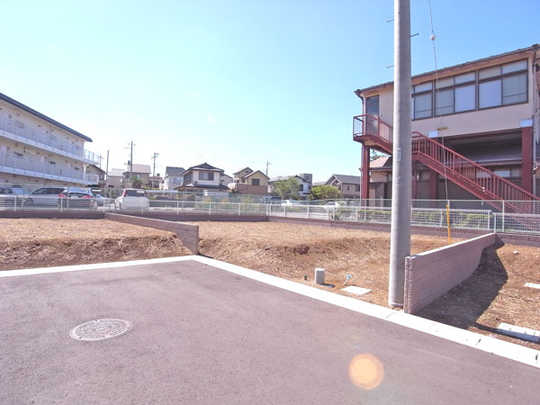 Local land photo. 2 compartment