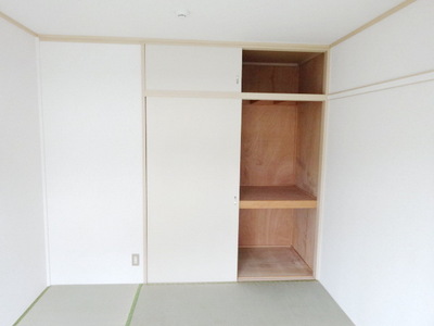 Receipt. Plenty of storage