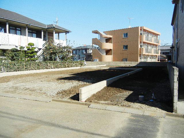 Local land photo. Local (11 May 2013) Shooting