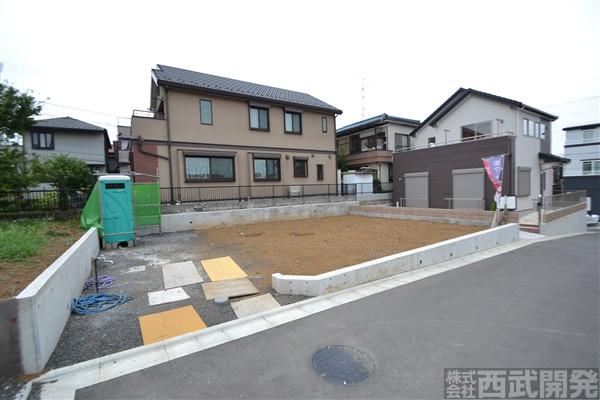 Local photos, including front road