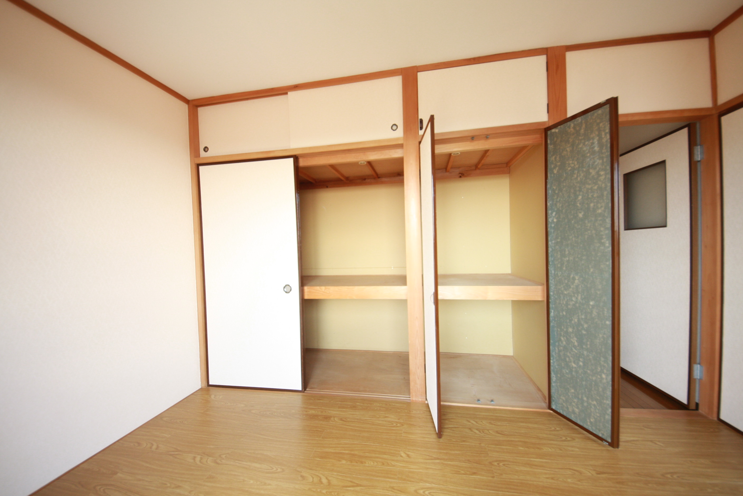 Receipt.  ※ It is a photograph of the other room number because it is in renovation