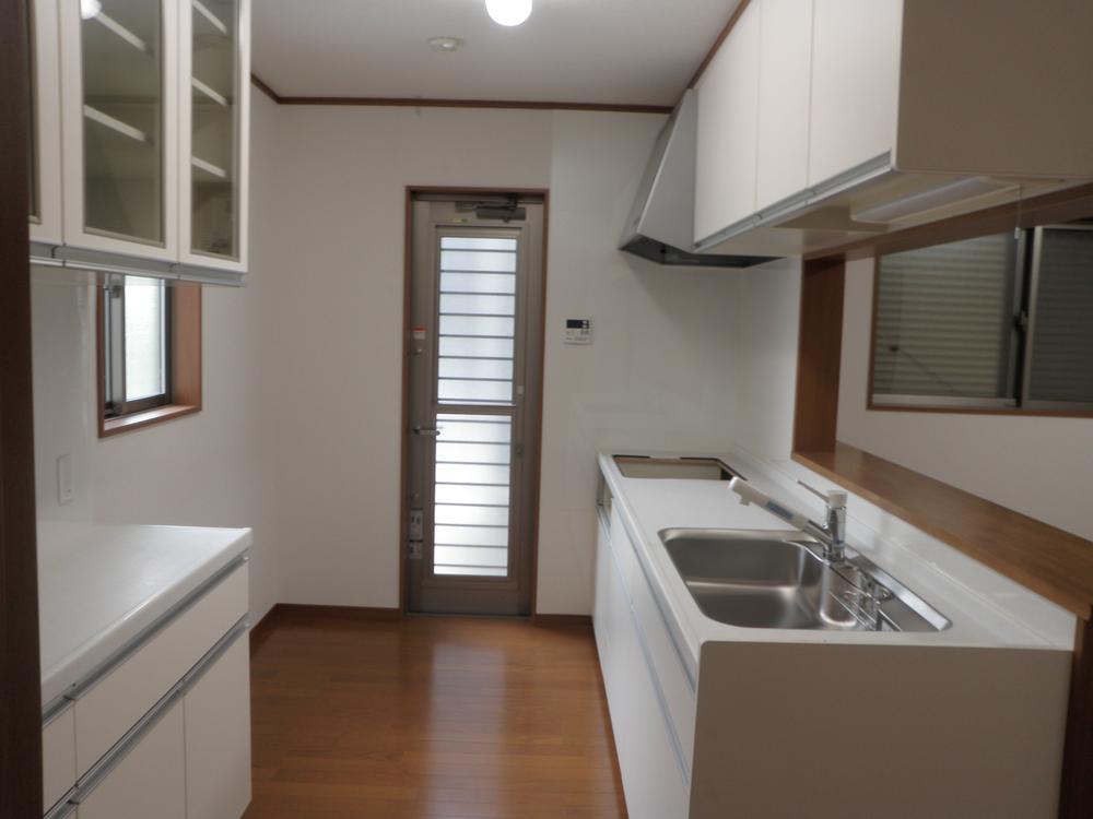 Kitchen. Indoor (July 2012) shooting