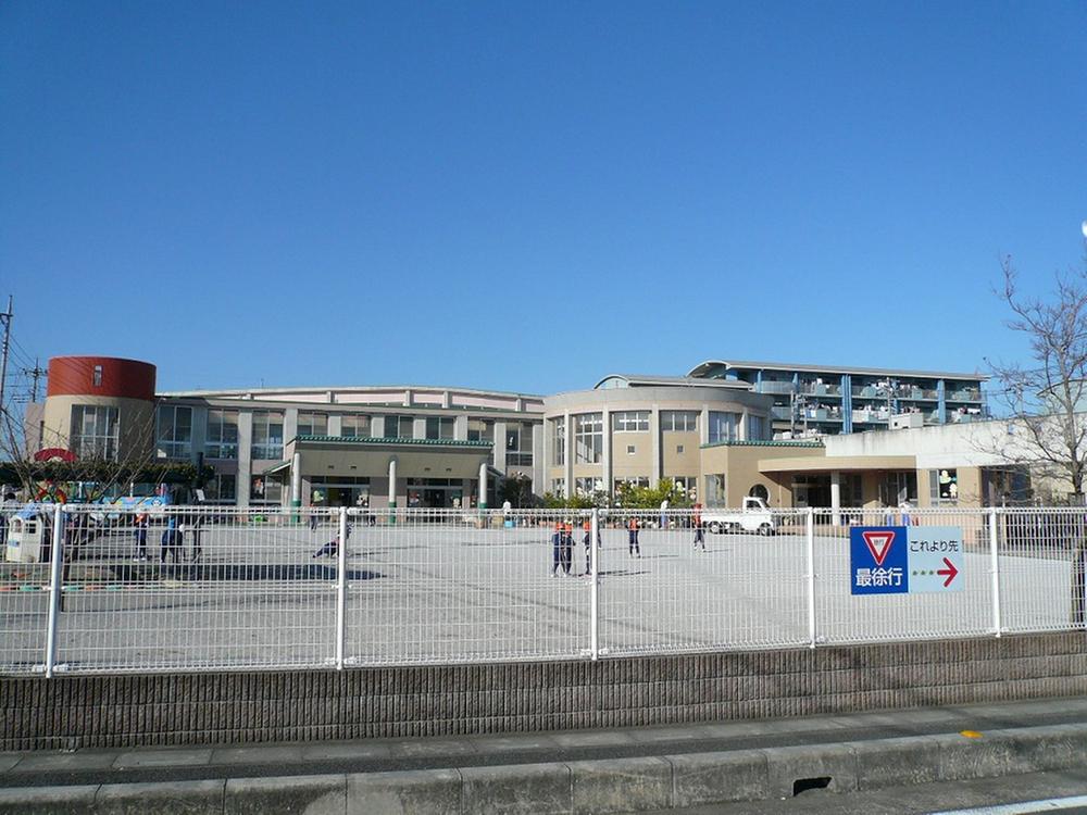 kindergarten ・ Nursery. Wakasugi 850m to kindergarten