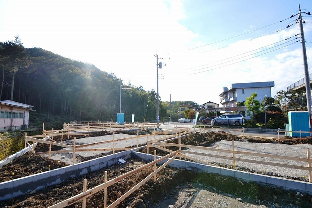 Local appearance photo. Local (11 May 2013) Shooting