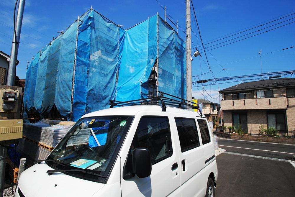 Local photos, including front road. Local (July 2013) Shooting