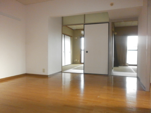 Living and room. Living