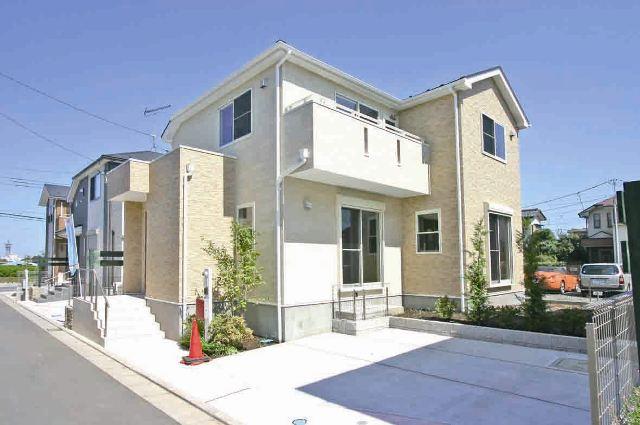 Building plan example (No. 42 locations) Building price 12.7 million yen, Building area 94.21 sq m same specification and construction example SAN series revised Energy Conservation Law standards housing. Building plan example (No. 42 locations)