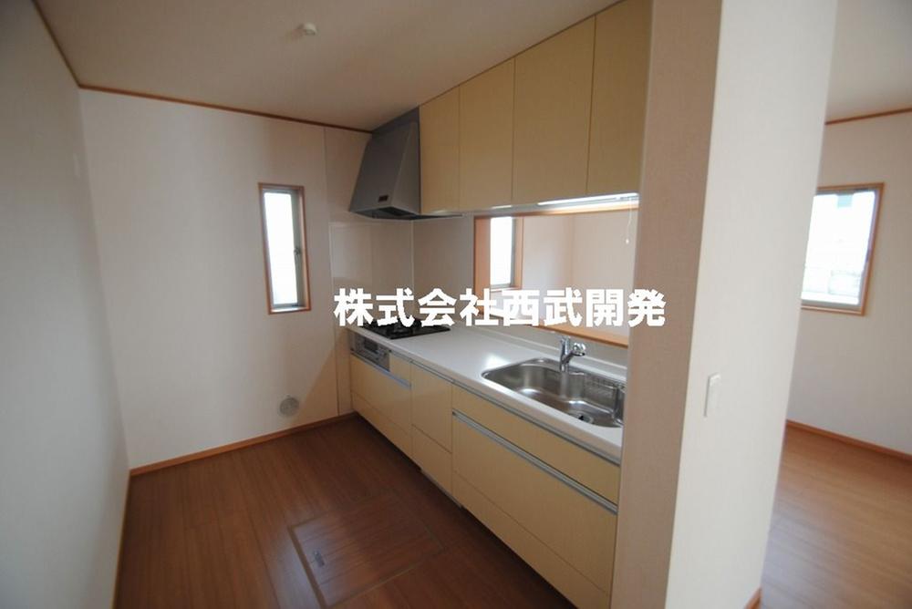 Kitchen. 4 Building room (September 2013) Shooting