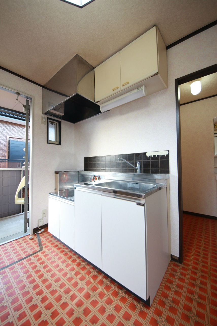 Kitchen. ※ It is a photograph of another in Room