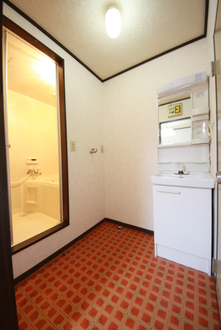 Washroom. ※ It is a photograph of another in Room