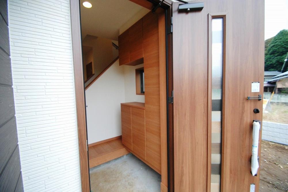 Same specifications photos (Other introspection)