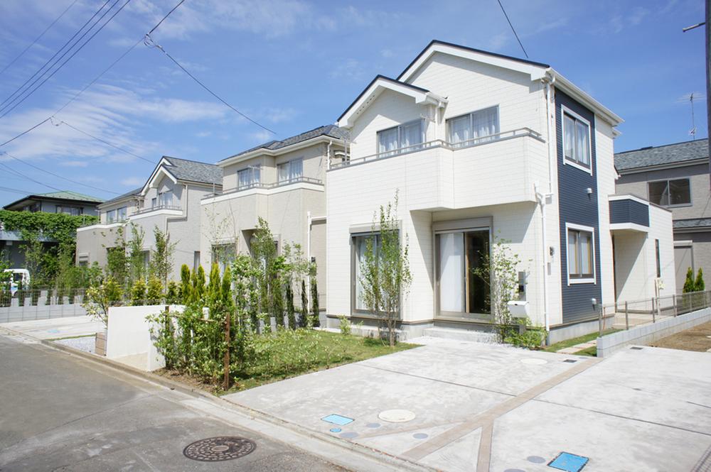 Local appearance photo. Our construction cases