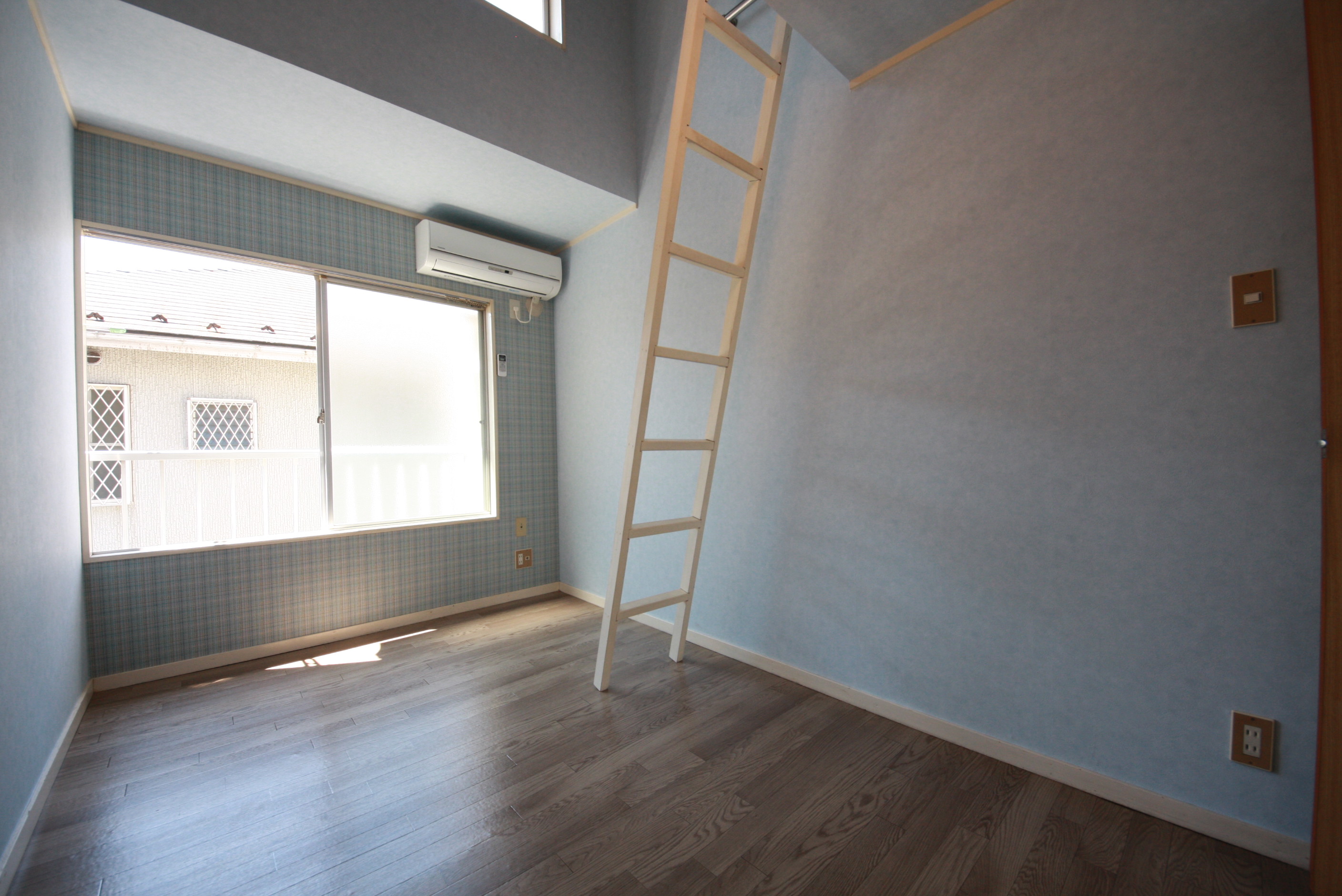 Other room space. ※ It is a photograph of another in Room