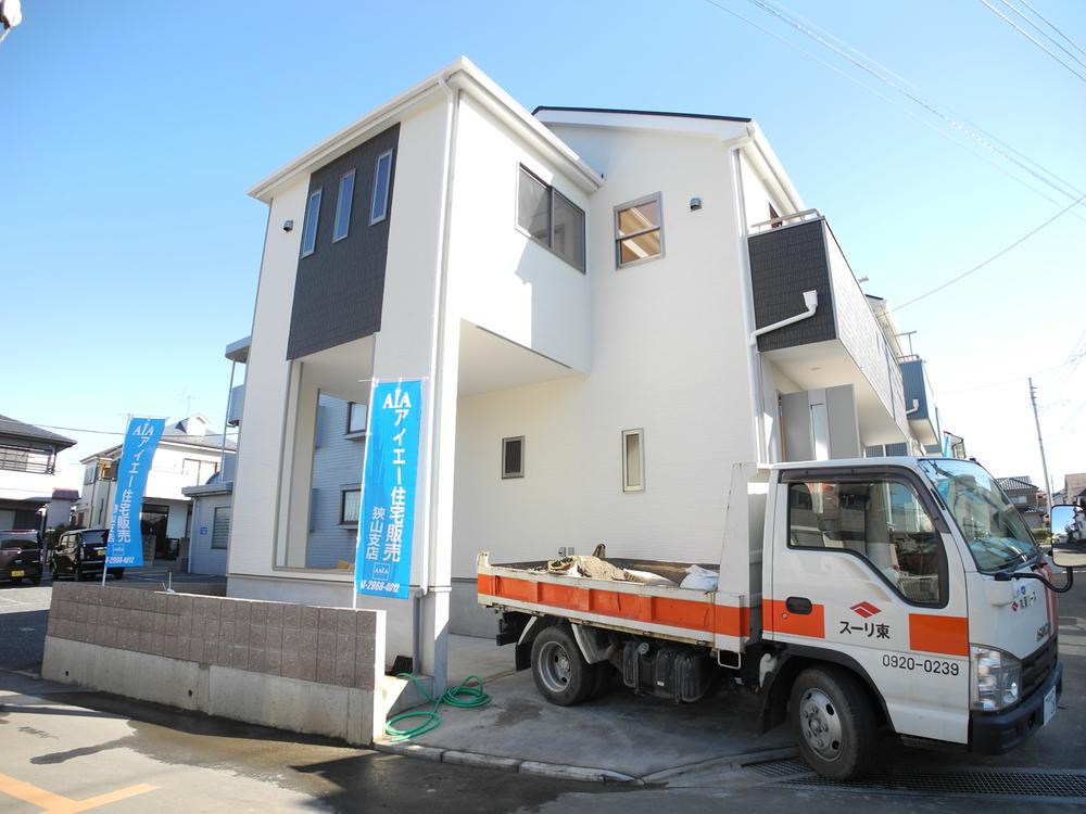 Local appearance photo. Nearing completion!  [Local sales meeting In session] Light of day is a corner lot to plug plenty 1 Building (November 2013) Shooting