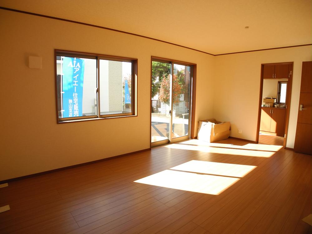 Living. Living (November 2013) Shooting