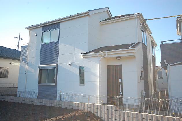 Local appearance photo. Local (12 May 2013) Shooting