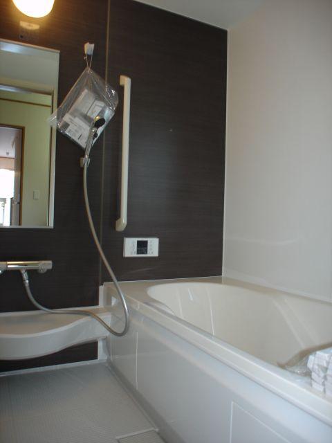 Bathroom. Local (24 December) shooting