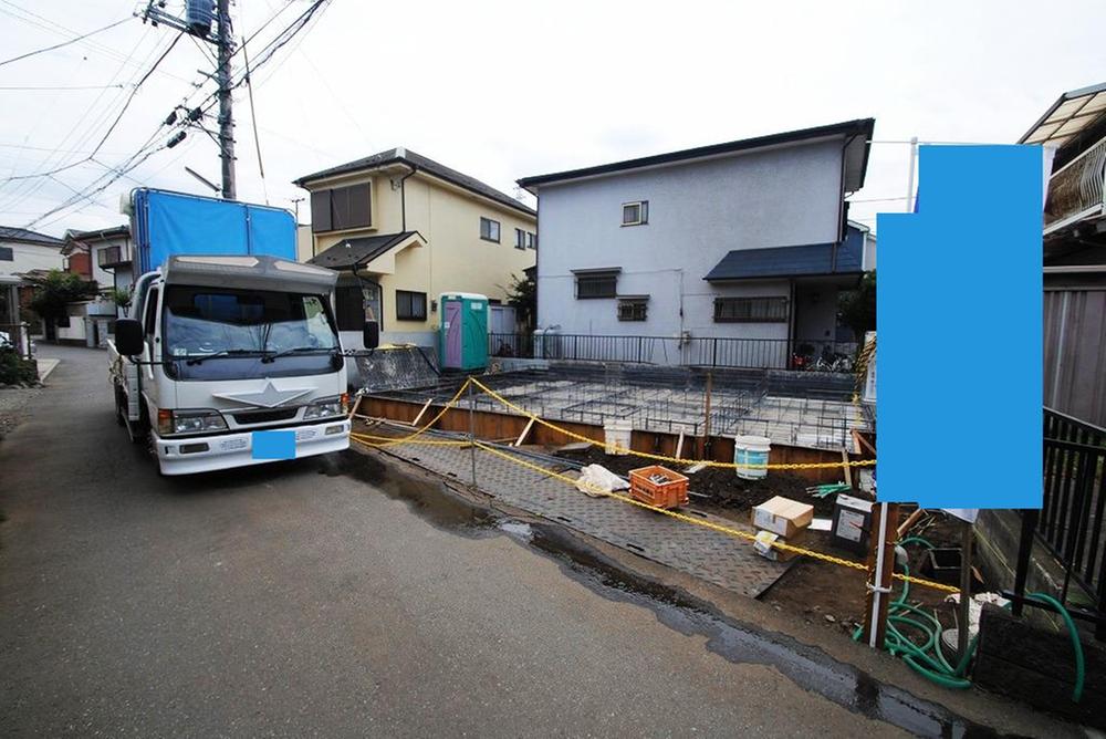 Local photos, including front road. Local (July 2013) Shooting