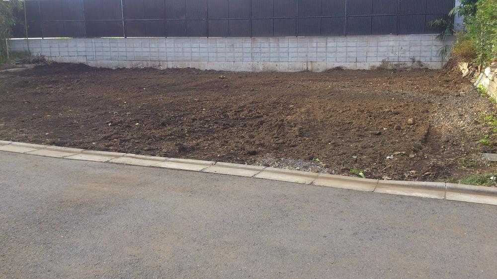 Local land photo. It is immediately accessible location also to the national highway 463. 