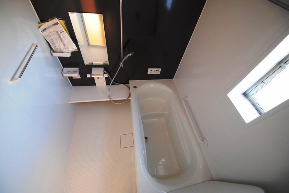 Bathroom. 1 Building room (12 May 2013) Shooting