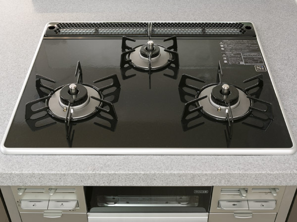 Kitchen.  [Pearl Crystal top stove] The top plate was double coated with a hard enamel, Adopt a new material Pearl Crystal top easy to fall dirty.