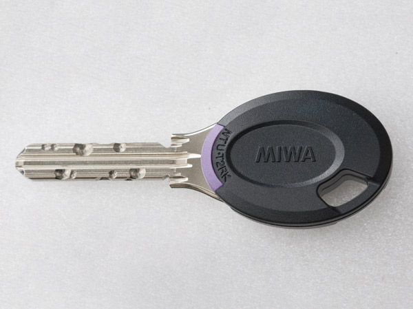 Security.  [Non-touch key system] Entrance auto door can release the auto lock just holding the non-touch key to set entrance machine.