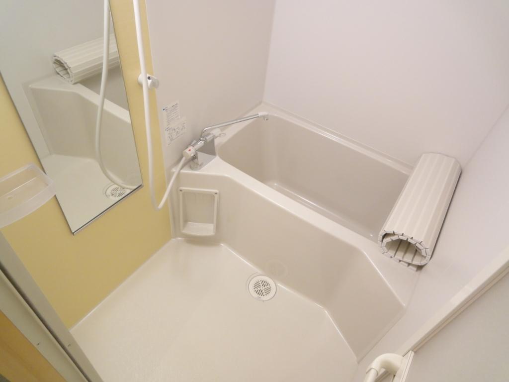 Bath.  ※ New construction is a picture of the time. The color of the panel is different.