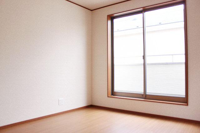 Non-living room. Local (11 May 2013) Shooting