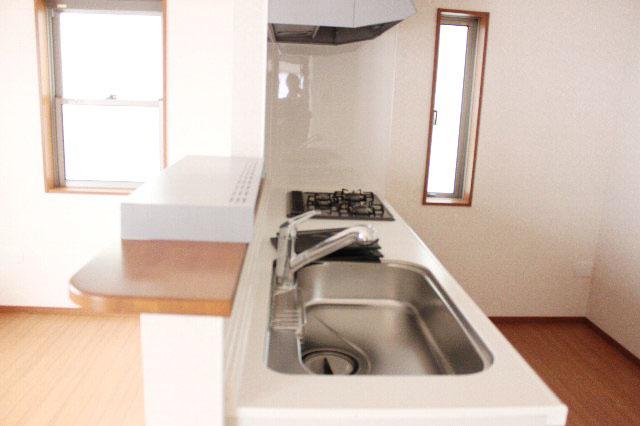 Kitchen. Local (11 May 2013) Shooting