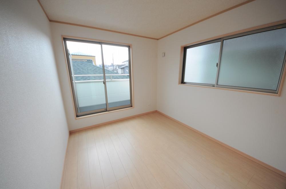 Non-living room. Indoor (11 May 2013) Shooting