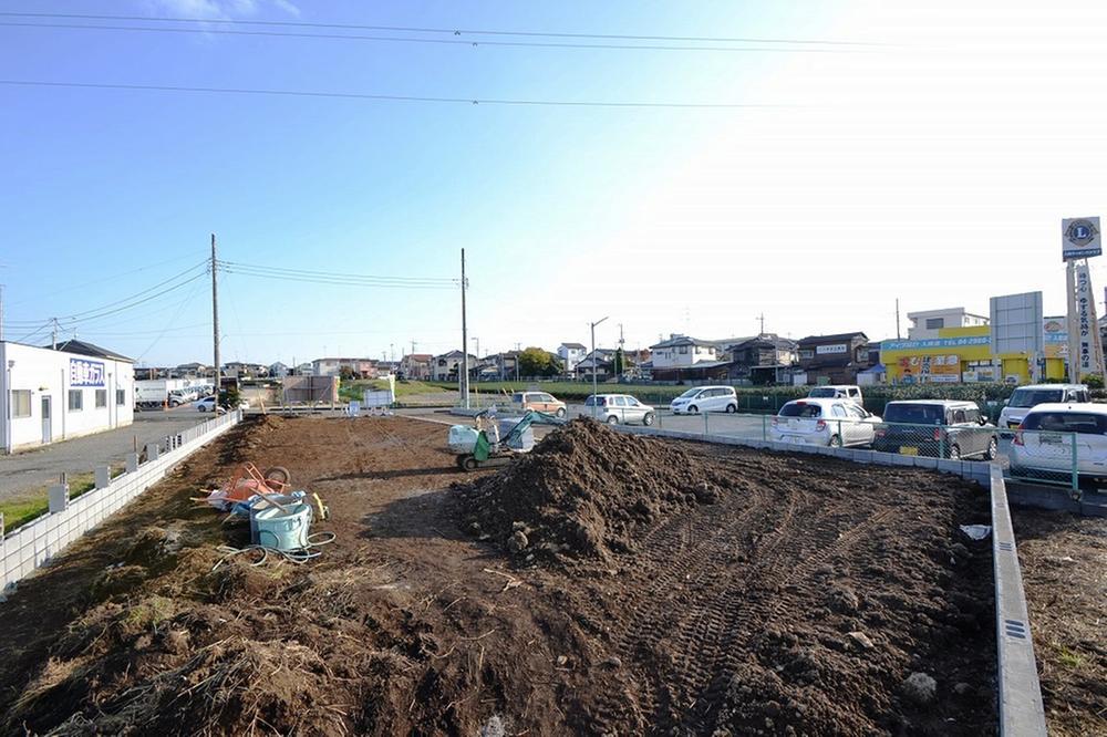 Local appearance photo. Local (11 May 2013) Shooting