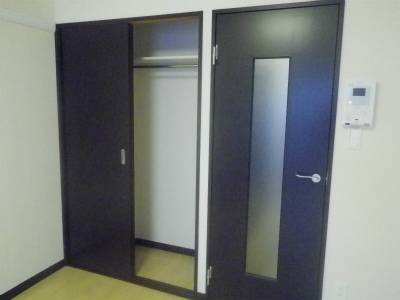 Receipt. Clothes storage also clean, large closet!